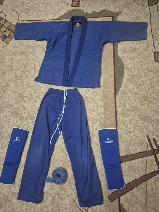 Продам кимано для единоборств