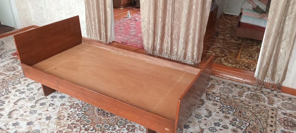 Кровать полуторка