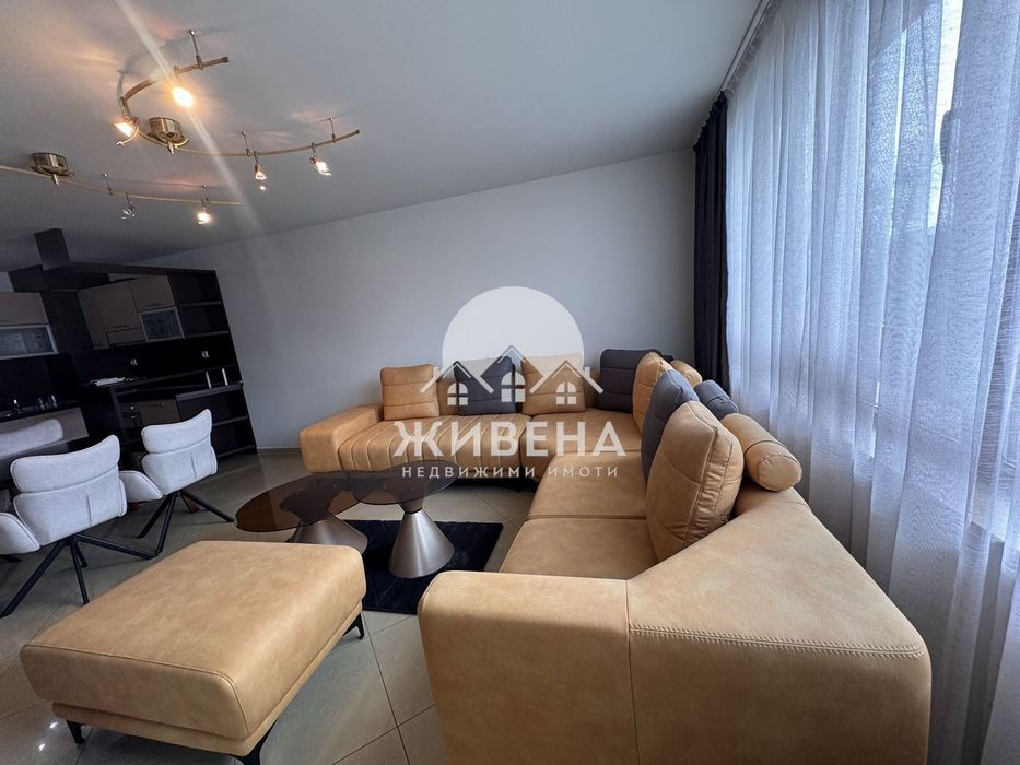 Дава се под наем Тристаен апартамент в Варна, ВИНС - 140 кв.м за 1196.97 € - Снимка #2