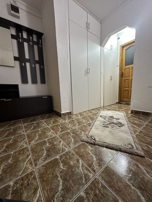Apartament de închiriat !