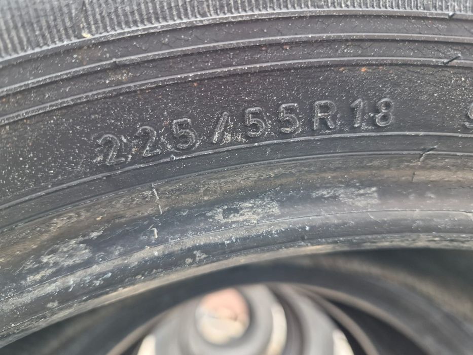 Шины 225/55R18 3 штук