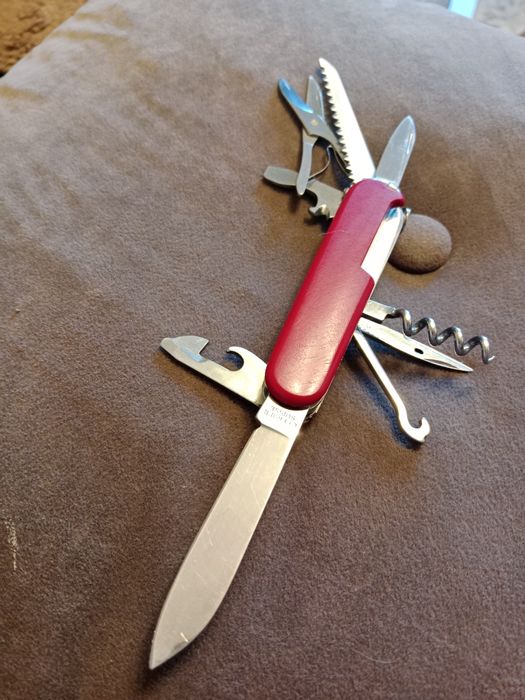 Перочинный ножик.