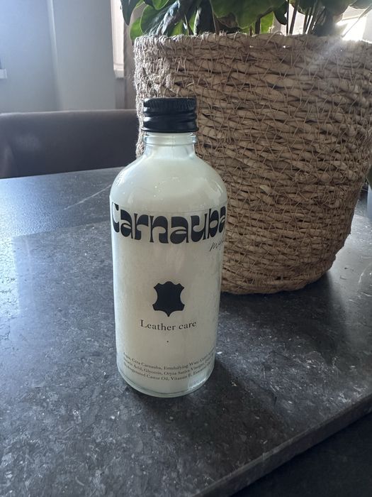 Карнауба мляко за поддръжка на естествена кожа