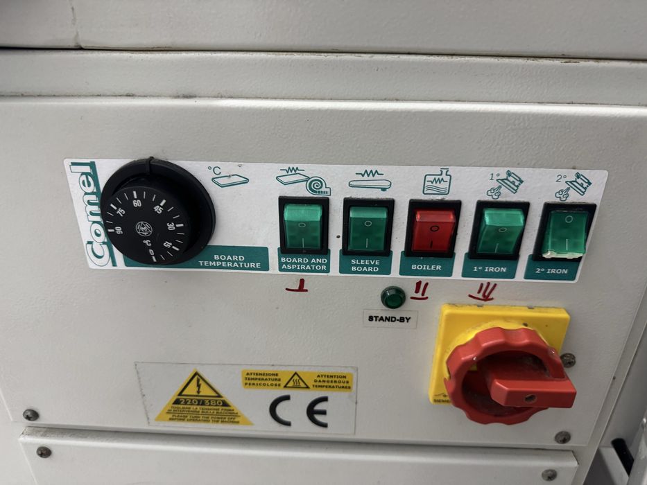 Masă de călcat profesională Comel FR/E cu boiler și aspirație – Italia