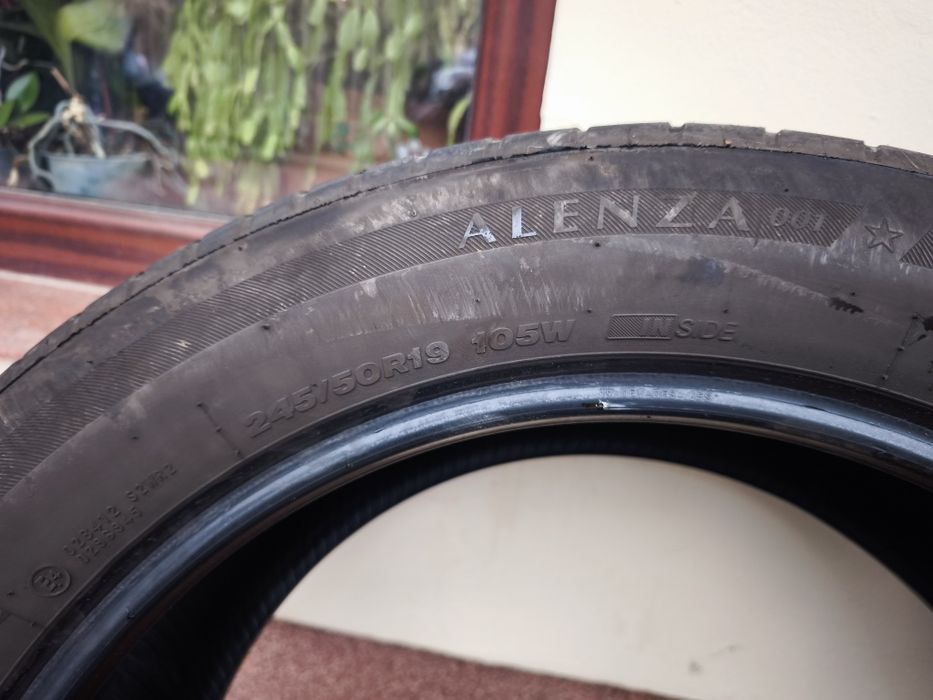 3 anvelope Bridgestone 245/50 R19 – stare bună