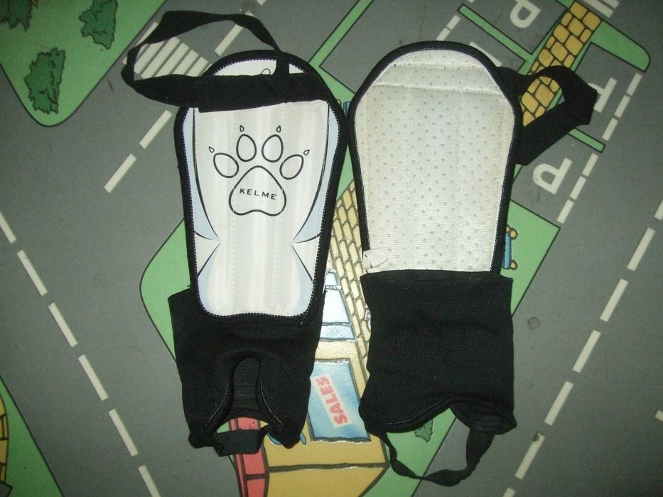 Jampiere protecție tibie bicicletă/fotbal sau alte sporturi.