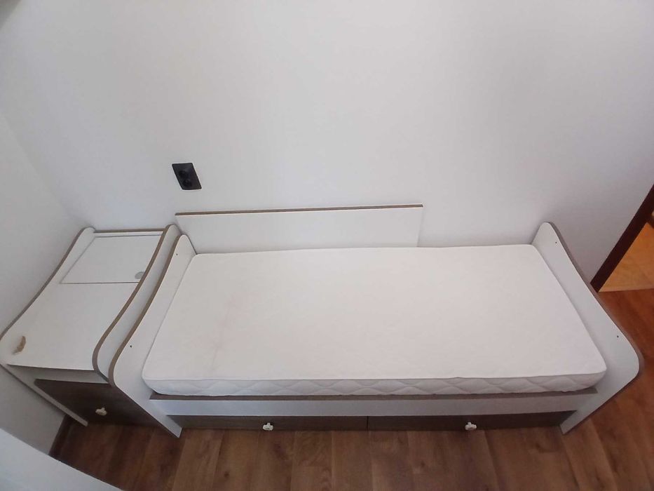 Запазено Детско Легло с матрак запазен