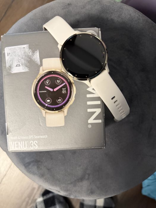 Garmin Venu 3S – Cream Gold / Ivory – stare foarte bună