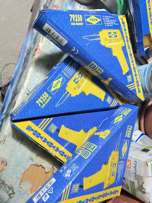 Pistol de lipit Toya