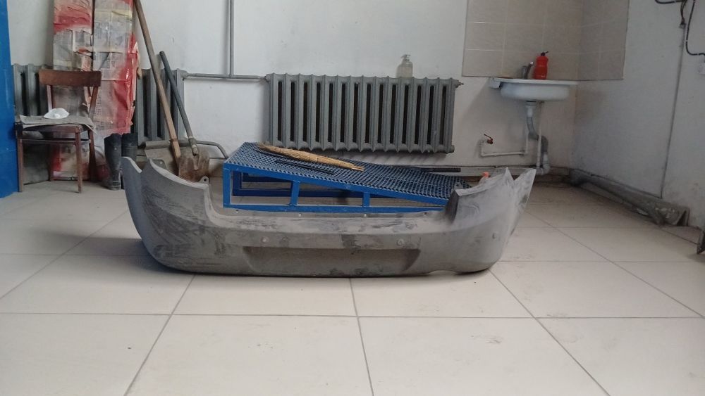 Продам бампера бу цена дагаварная