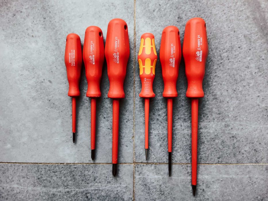 Ръчни инструменти VDE, Wera, Skil и части.