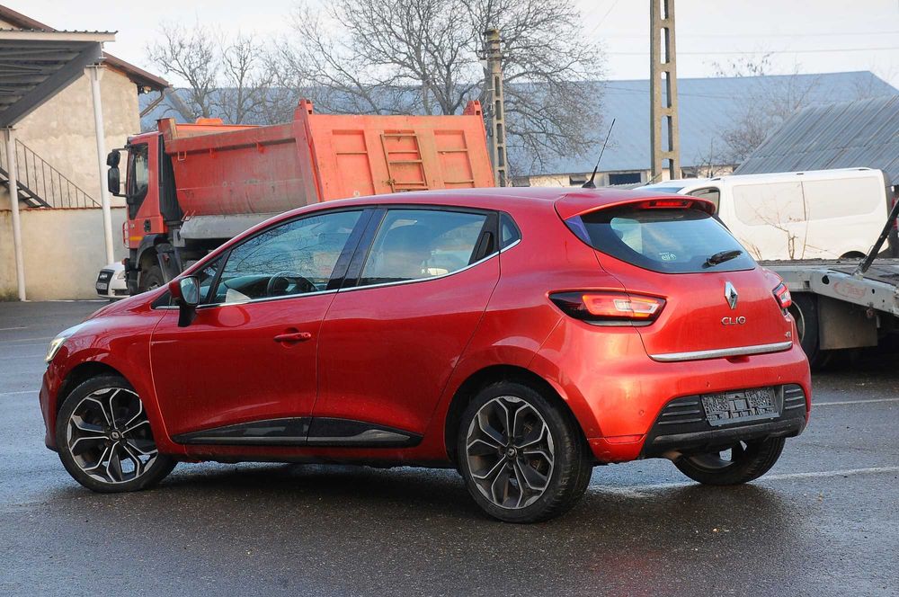RENAULT Clio 4 2017 1.5dCi 90 CP E6 AC/Clima Navi Camera, Recent Adus