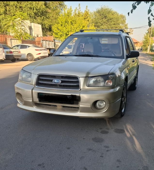 Продам срочно автомобиль марки Subaru forester