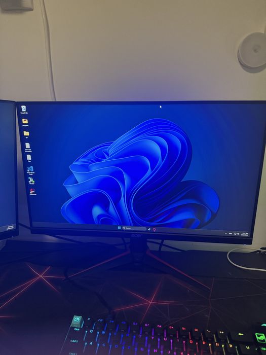 Компютър + периферия