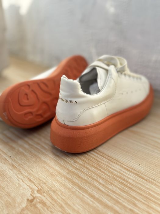 Alexander McQueen Aлександр маккуин