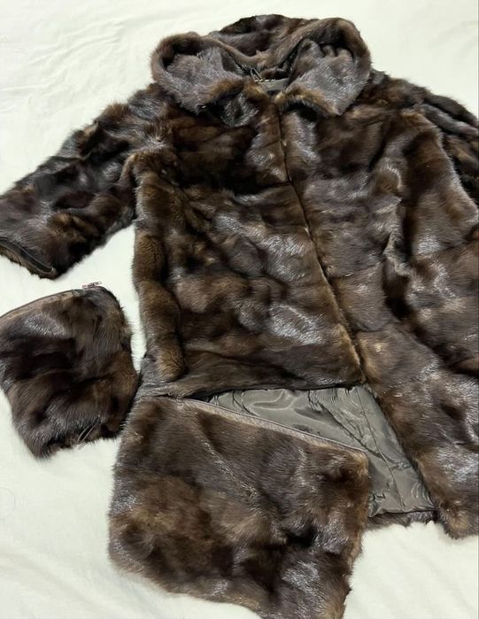 Продам Шубу трансформер 44 размер