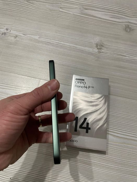 Vând sau schimb Oppo Reno 14 5G 256GB