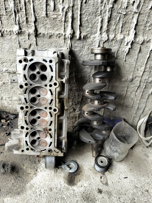 Головка цилиндра,коленвал