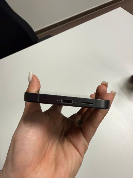 Vand Samsung S24 Fe