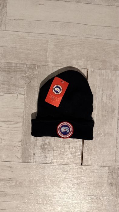 Canada Goose шапка
