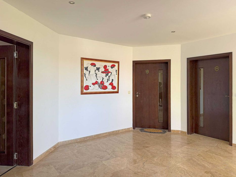 Дава се под наем Двустаен апартамент в Свети Влас - 115 кв.м за 650 € - Снимка #17