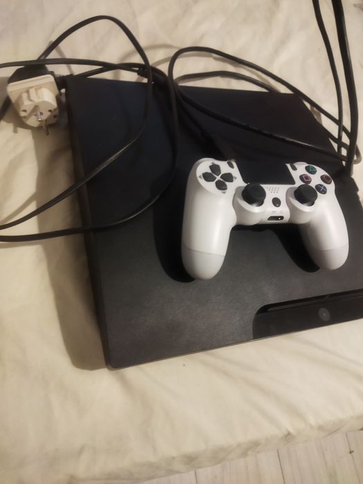 Vând PS3 modat cu hen