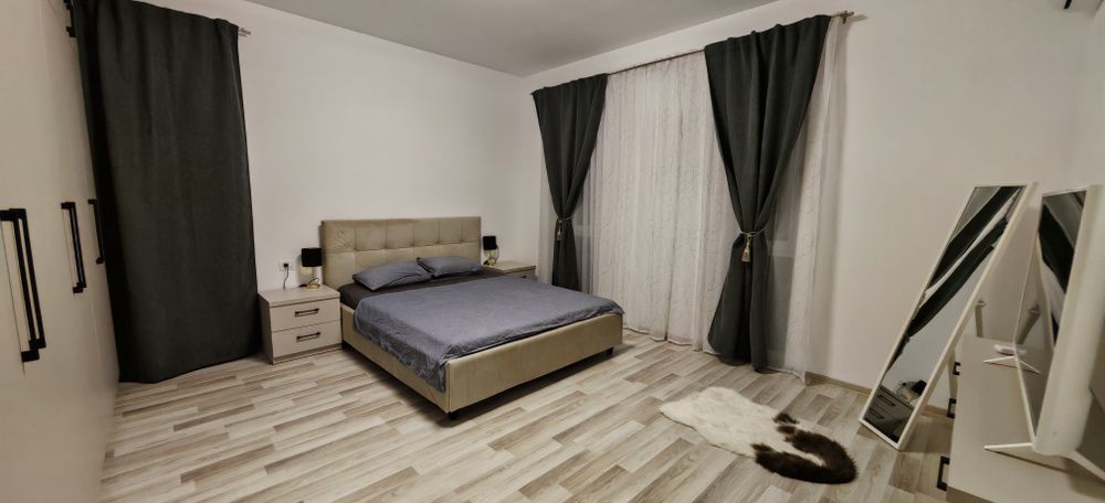 Închiriez apartament 3 camere complet mobilat și utilat