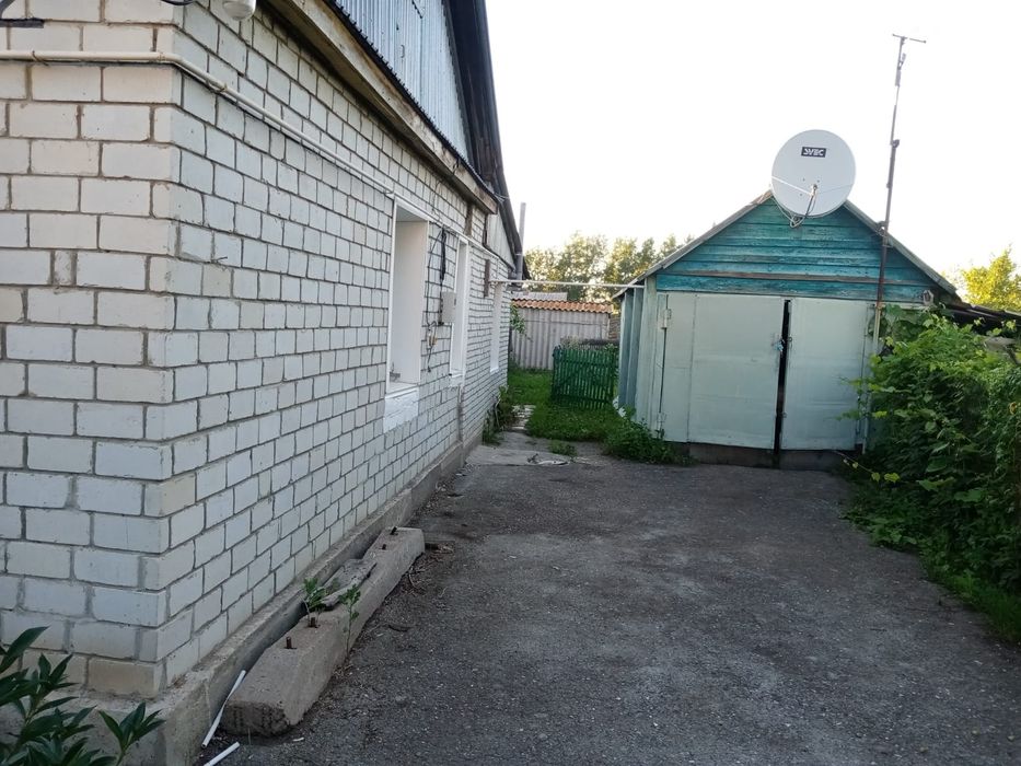 Продам дом. В пос. Октябрьском возле города Лисаковска