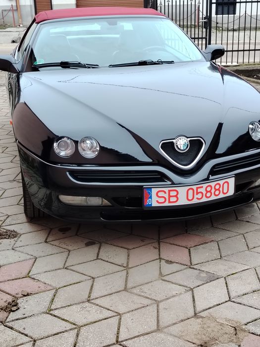 Alfa Romeo spider 916 decapotabila