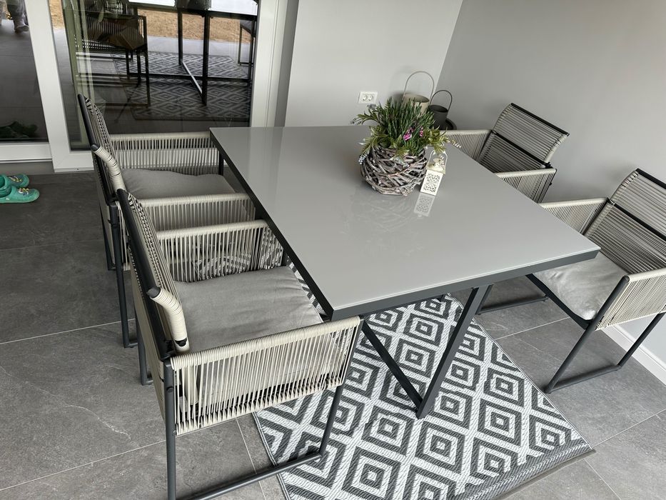 Masă de terasă cu scaune