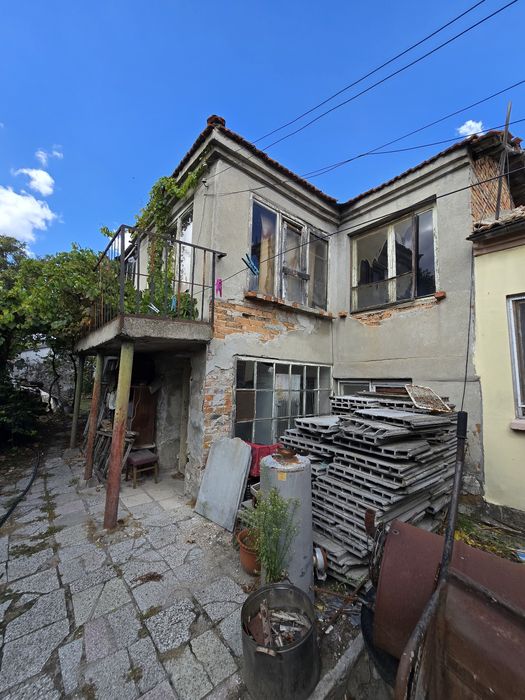 Продава се Къща в Бургас, Победа - 80 кв.м за 1875 €/кв.м - Снимка #3