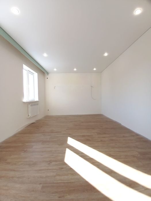 Продам дом в районе Курени