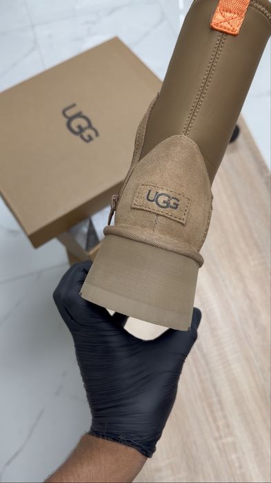 UGG Dipper High• Marime 39 40•Fullbox•Verificare colet