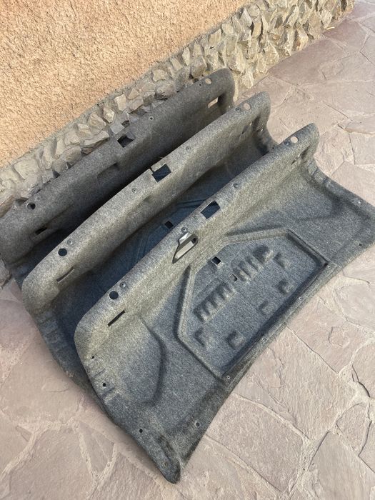 Обшивка багажника на BMW e34