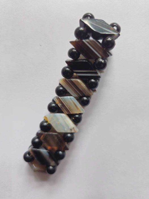 Браслет из натуральных камней.