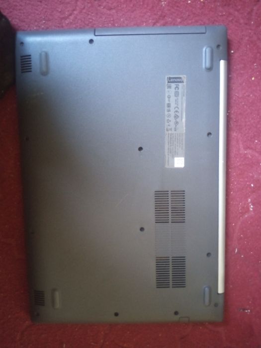 Lenavo ideapad 330-151 GM     holati ideal karobka dakument bor