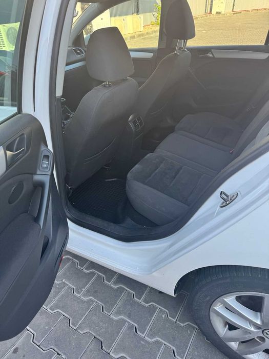 Vand VW Golf 6/ 1.4 TSI/ 122 CP/ 2010/ Navi/ Clima/ Pilot automat /Camera marsarier/ Android-Apple Car Play