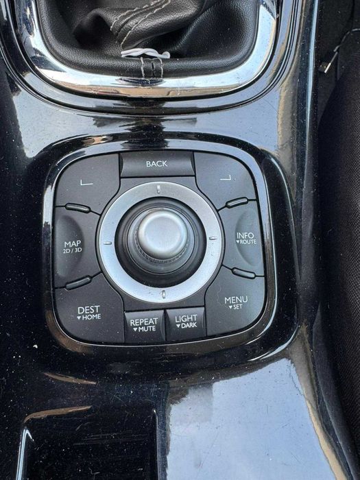 Dezmembram Renault Megane 3 2012 hatchback 1,5 Cod motor K9K