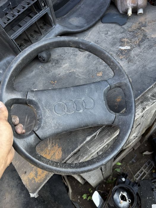 Продам запчасти на ауди 80