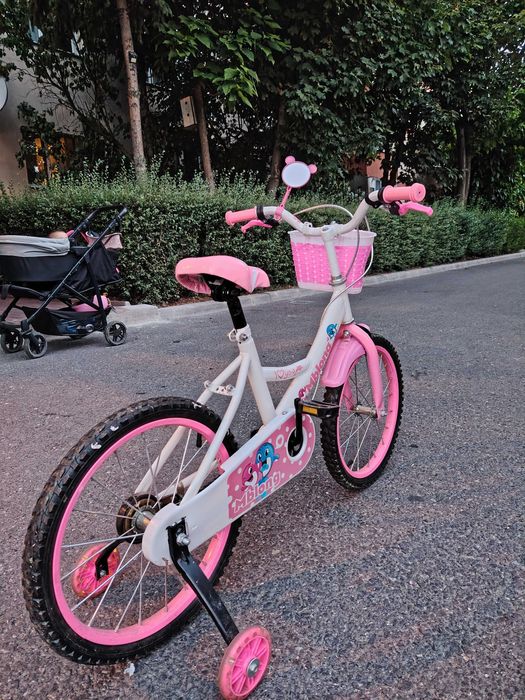 Se vinde Bicicleta pentru fete