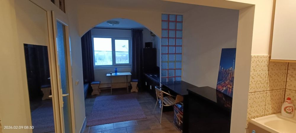 Garsoniera de închiriat