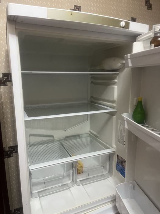 Холодильник Indesit