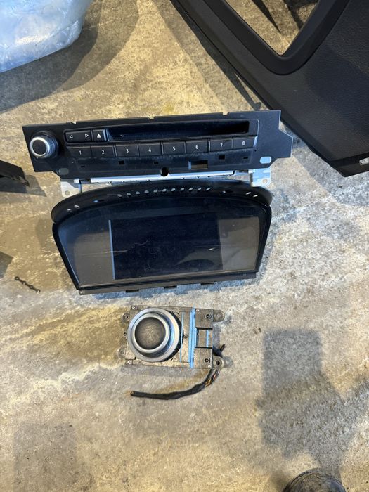 Малка фейс навигация бмв е60 е61 bmw e60 e61 feis navigaciq malka