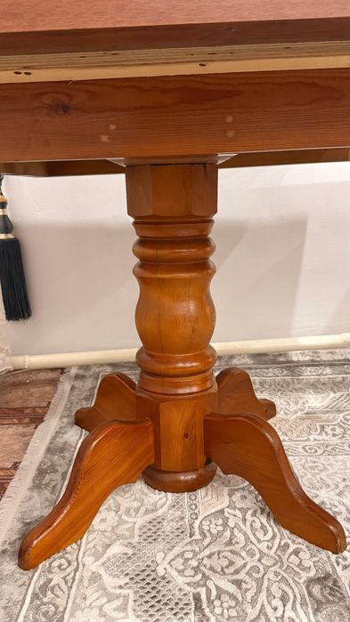 Стол гостиный продам