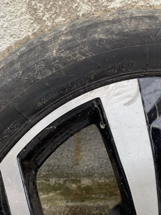 Летни гуми Bridgestone 215/60/17