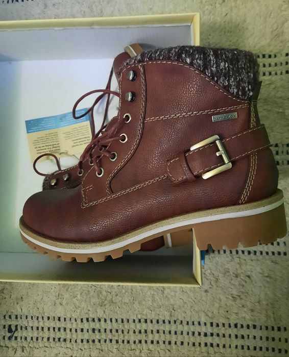 Дамски маратонки adidas-rain ready,и дамски зимни боти