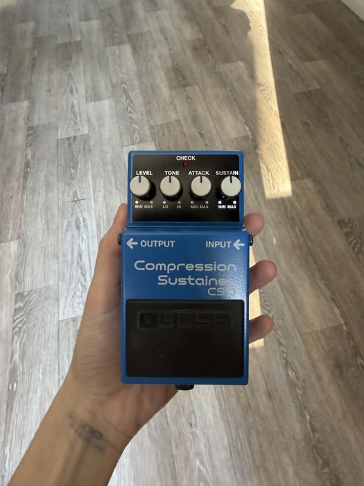 Продам Гитарный/бас гитарный компрессор сустейнер