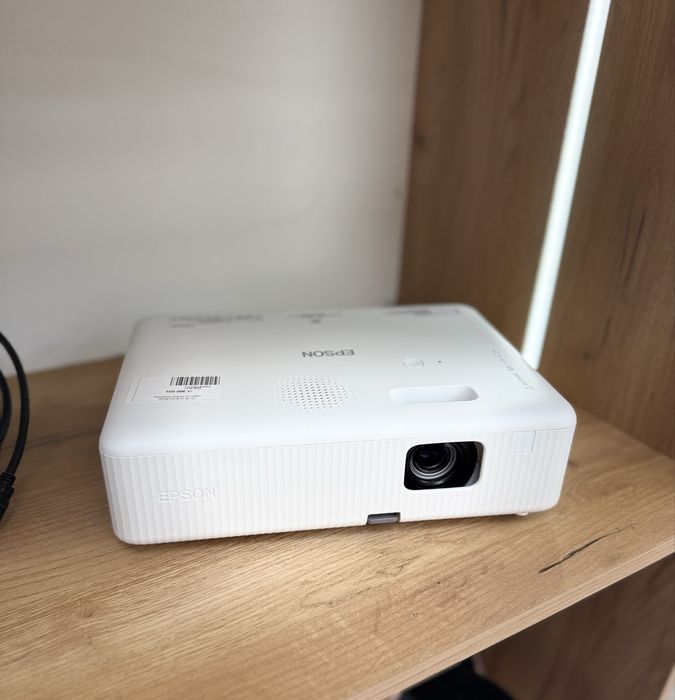 Проектор Epson CO-W01 / Рассрочка 0-0-12