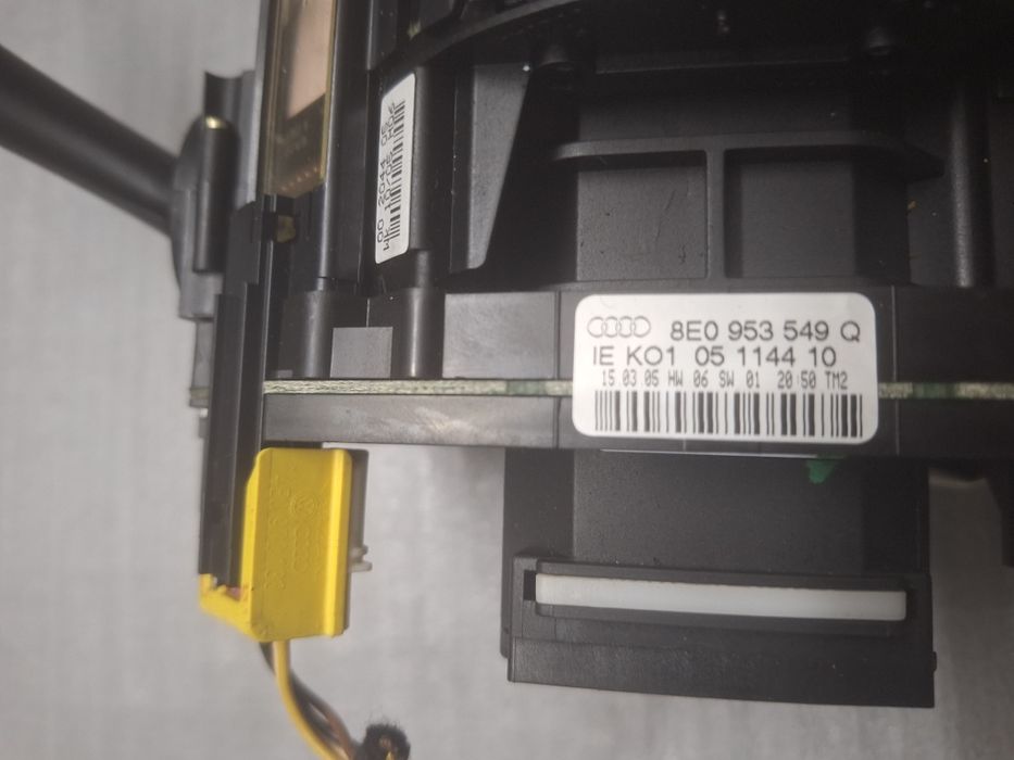 Volan complet cu comenzi + maneta tempomat spira Audi a4 b6 b7