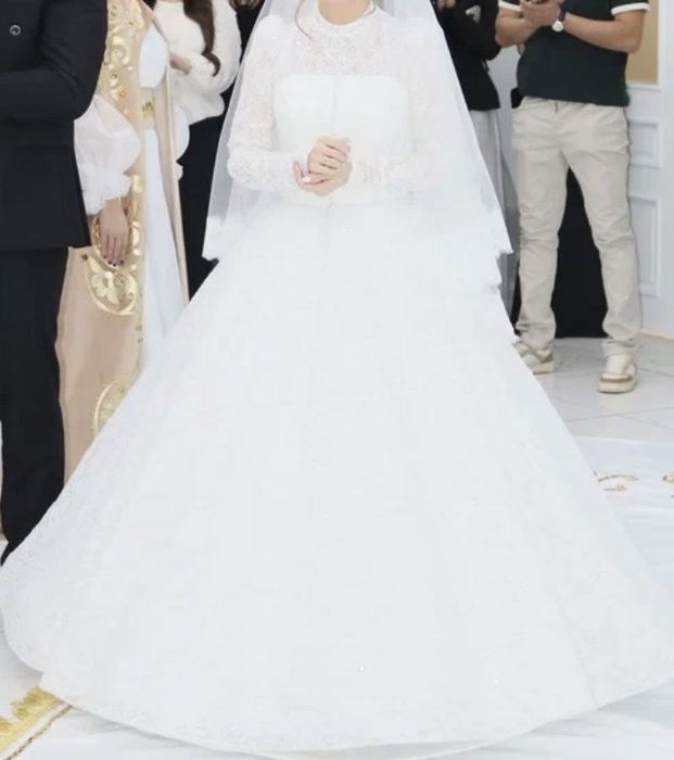 Свадебное платье